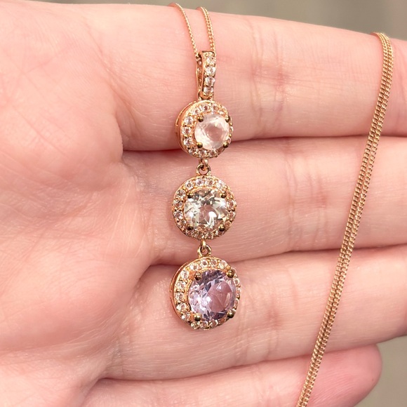 Elegant Gold and Pink Pendant Necklace - Picture 6 of 12